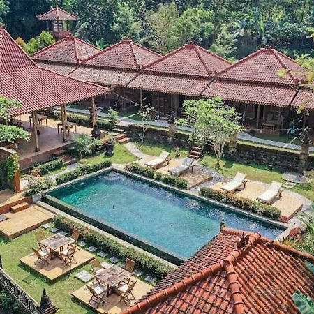 ホテル Rumah Dharma 2 Riverside マゲラン エクステリア 写真